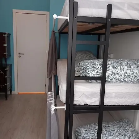 Auberge de jeunesse Party Zone