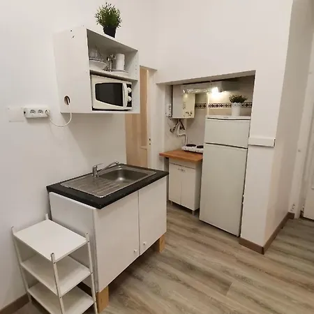 Party Zone Хостел *