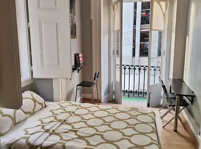 Albergue Party Zone *